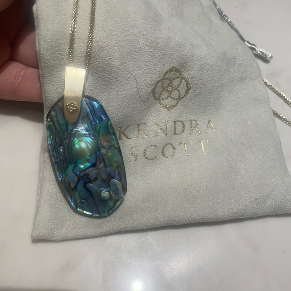 Kendra Scott Iridescent Pendant Necklace - Picture 2 of 3
